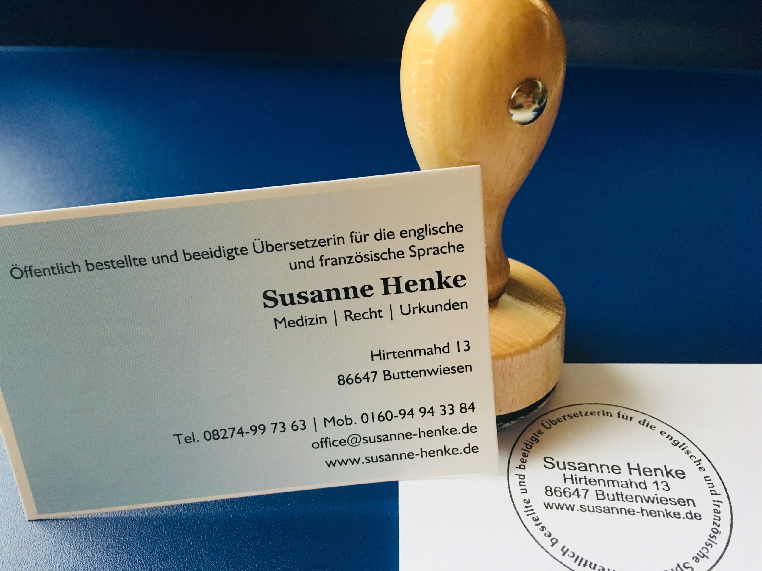 Stamp and business card_DE